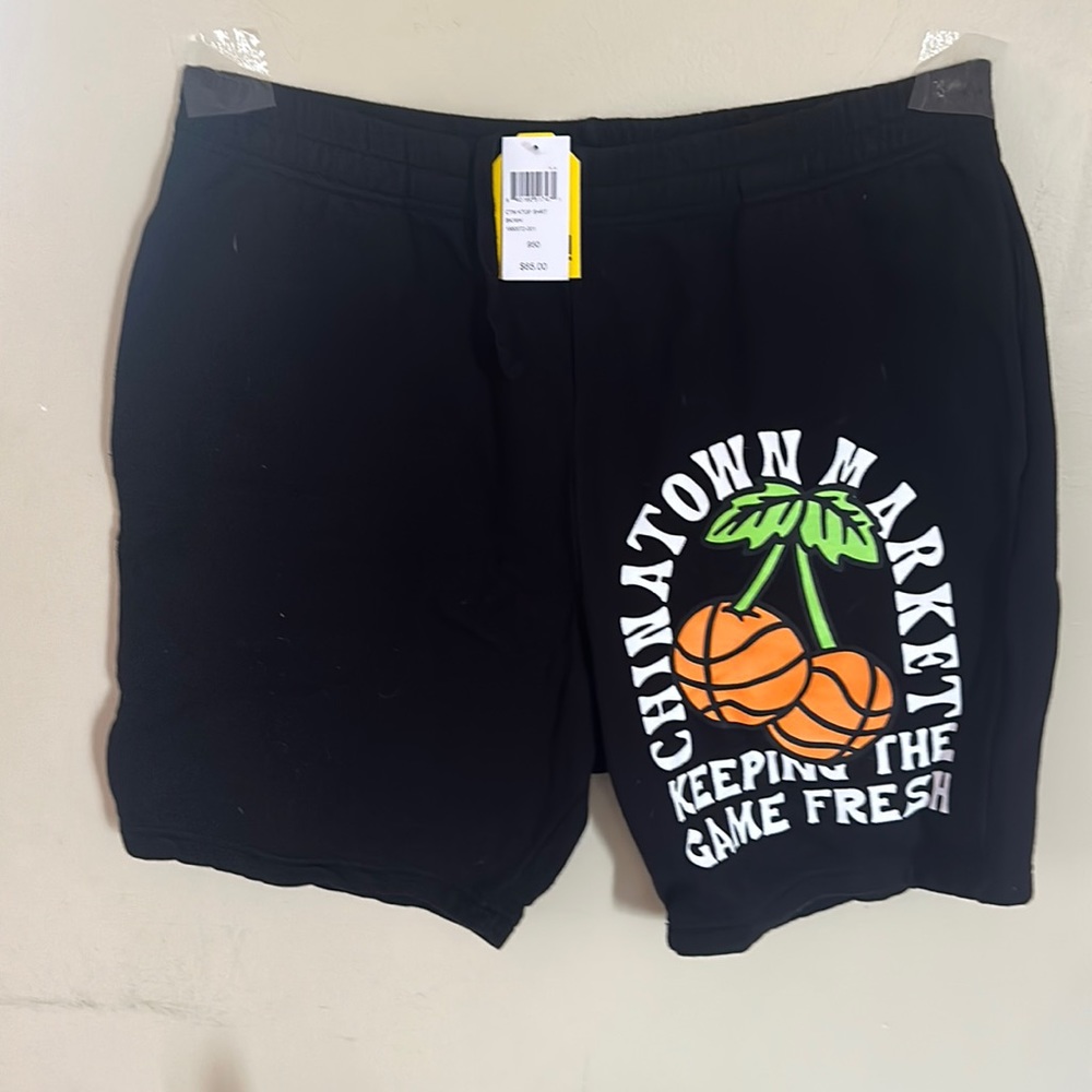 Chinatown market new with tags men’s shorts size large
